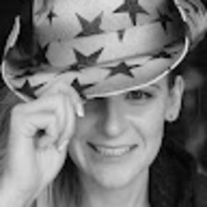 Meet your Posher, Max